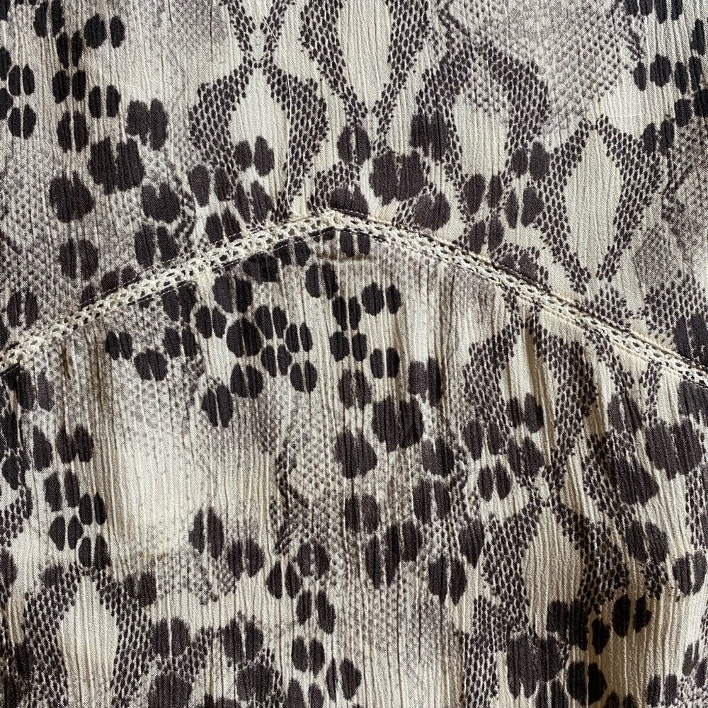 💼NWT Express Hi Neck Lace Animal Print Cami. - Picture 5 of 8
